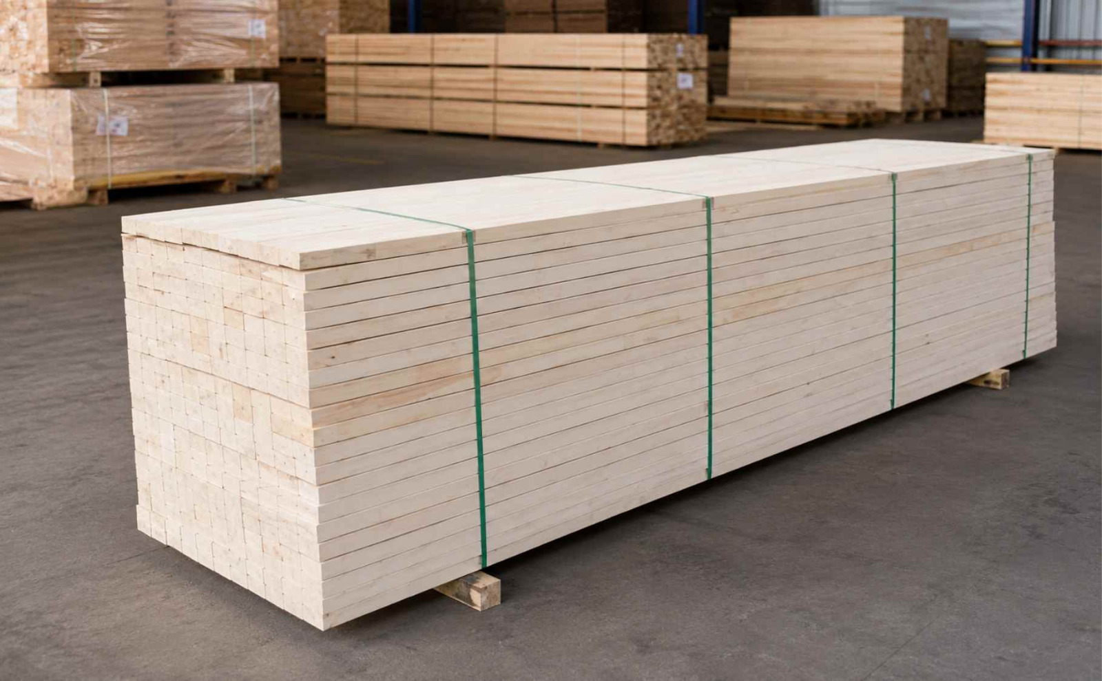 Canadian S4S Whitewood smooth-finished softwood timber for construction and fit-out projects in UAE – Sanco Building Materials
